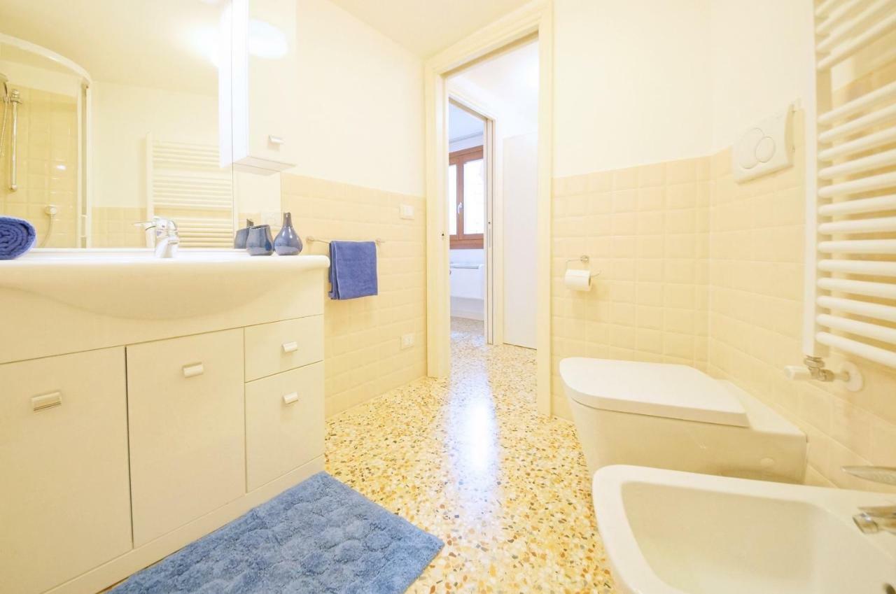 Sant'Aponal Apartment Rialto Венеція Екстер'єр фото